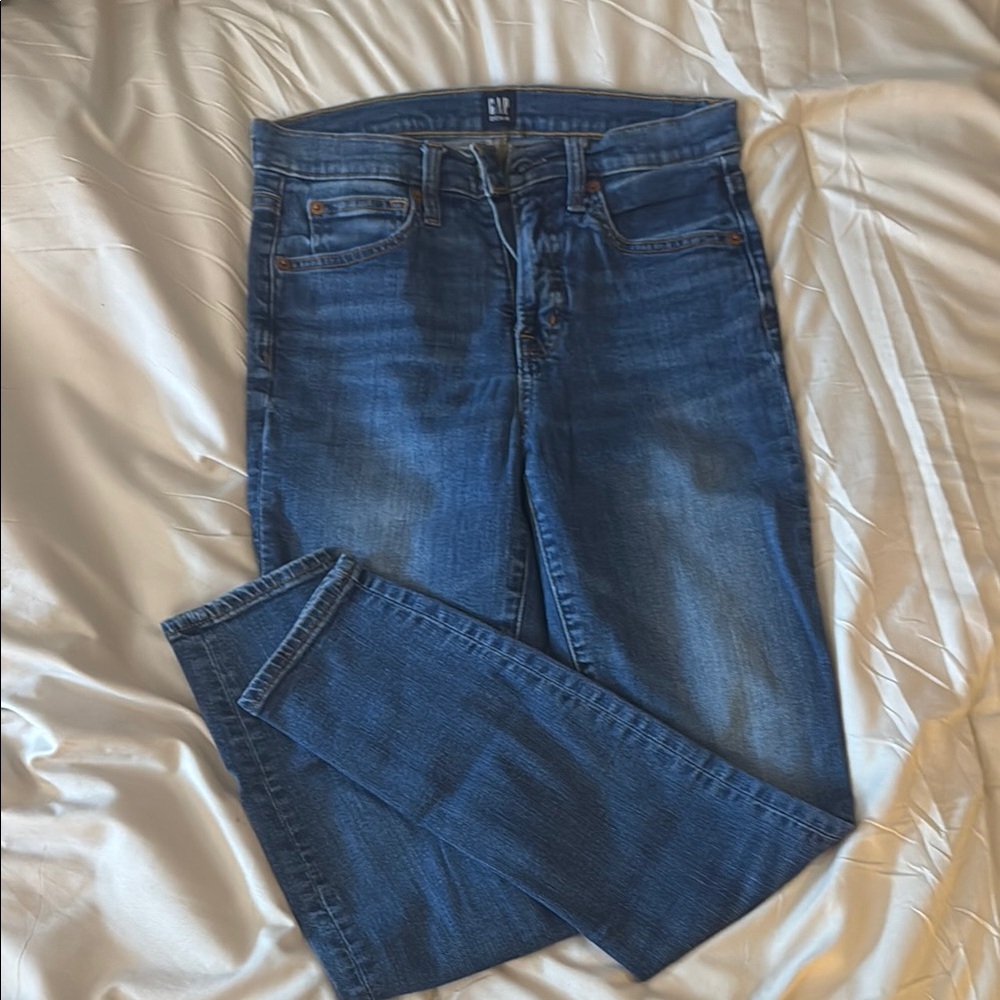 Gap True Skinny Jeans